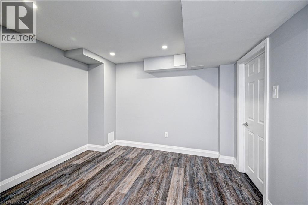 549 Burnett Avenue, Cambridge, ON - Indoor Photo Showing Other Room