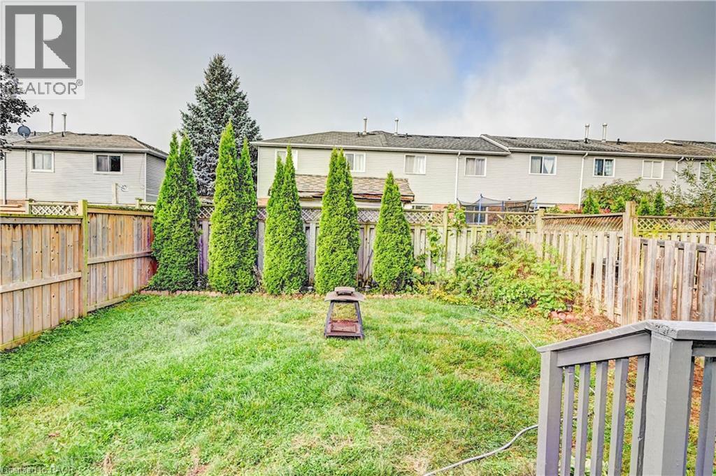 549 Burnett Avenue, Cambridge, ON - Outdoor