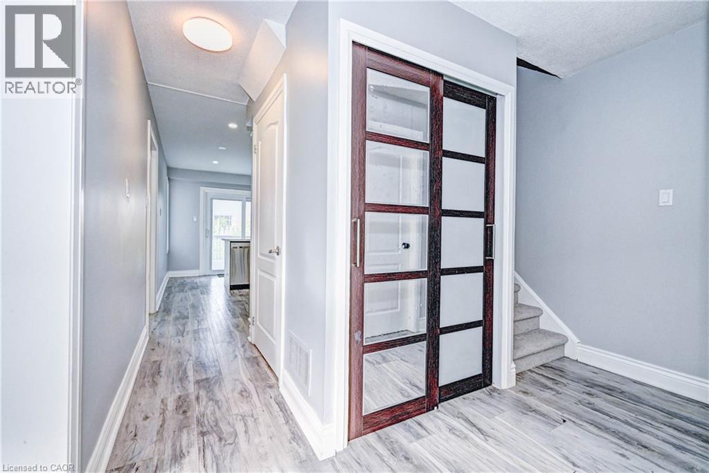 549 Burnett Avenue, Cambridge, ON - Indoor Photo Showing Other Room