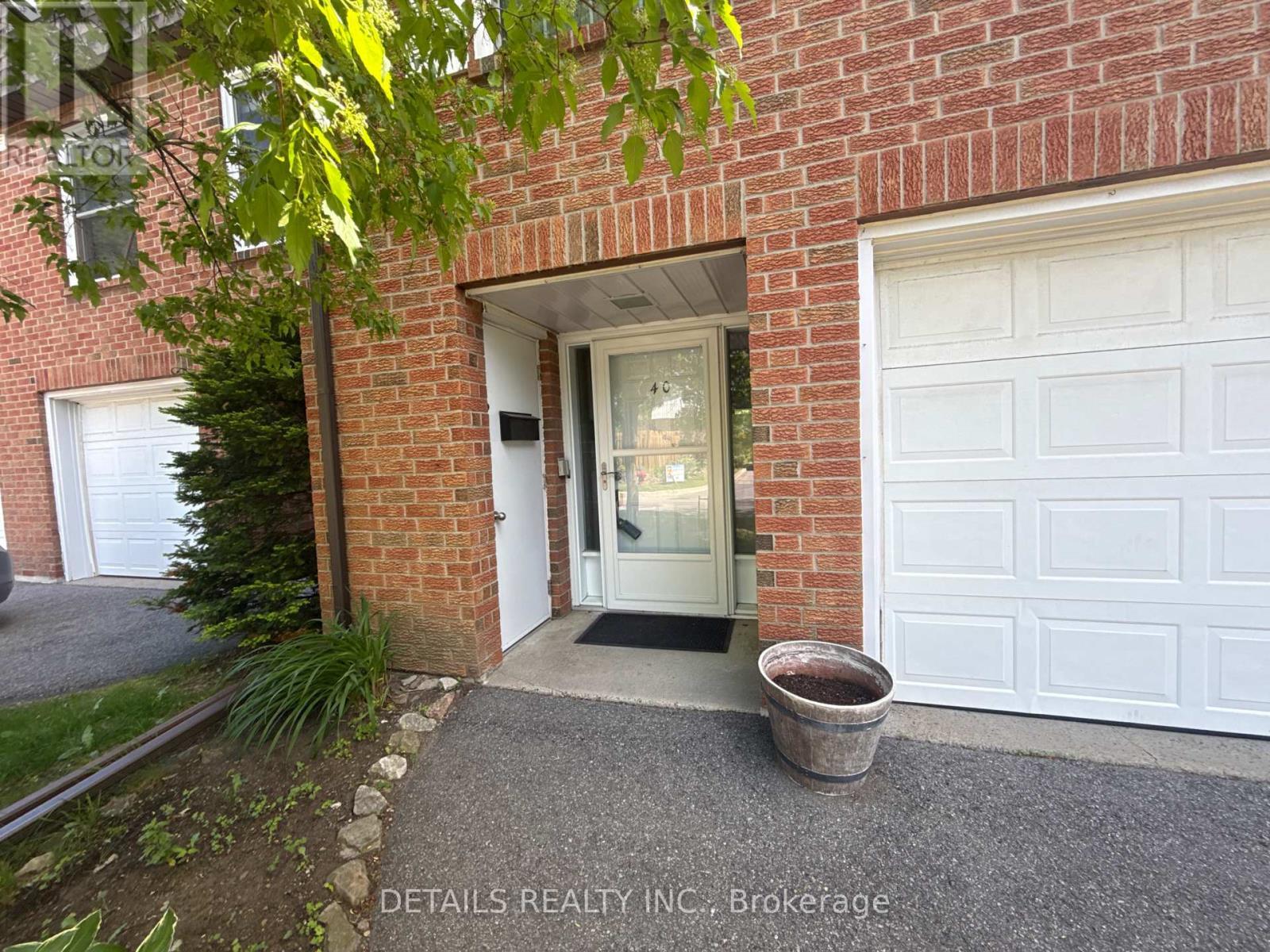 40 Appleby Private, Ottawa, ON - Outdoor With Exterior