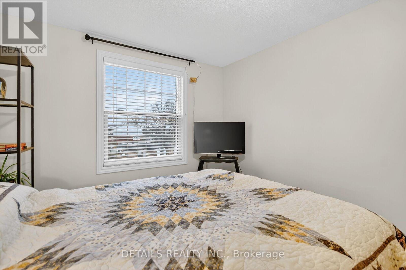 40 Appleby Private, Ottawa, ON - Indoor Photo Showing Bedroom