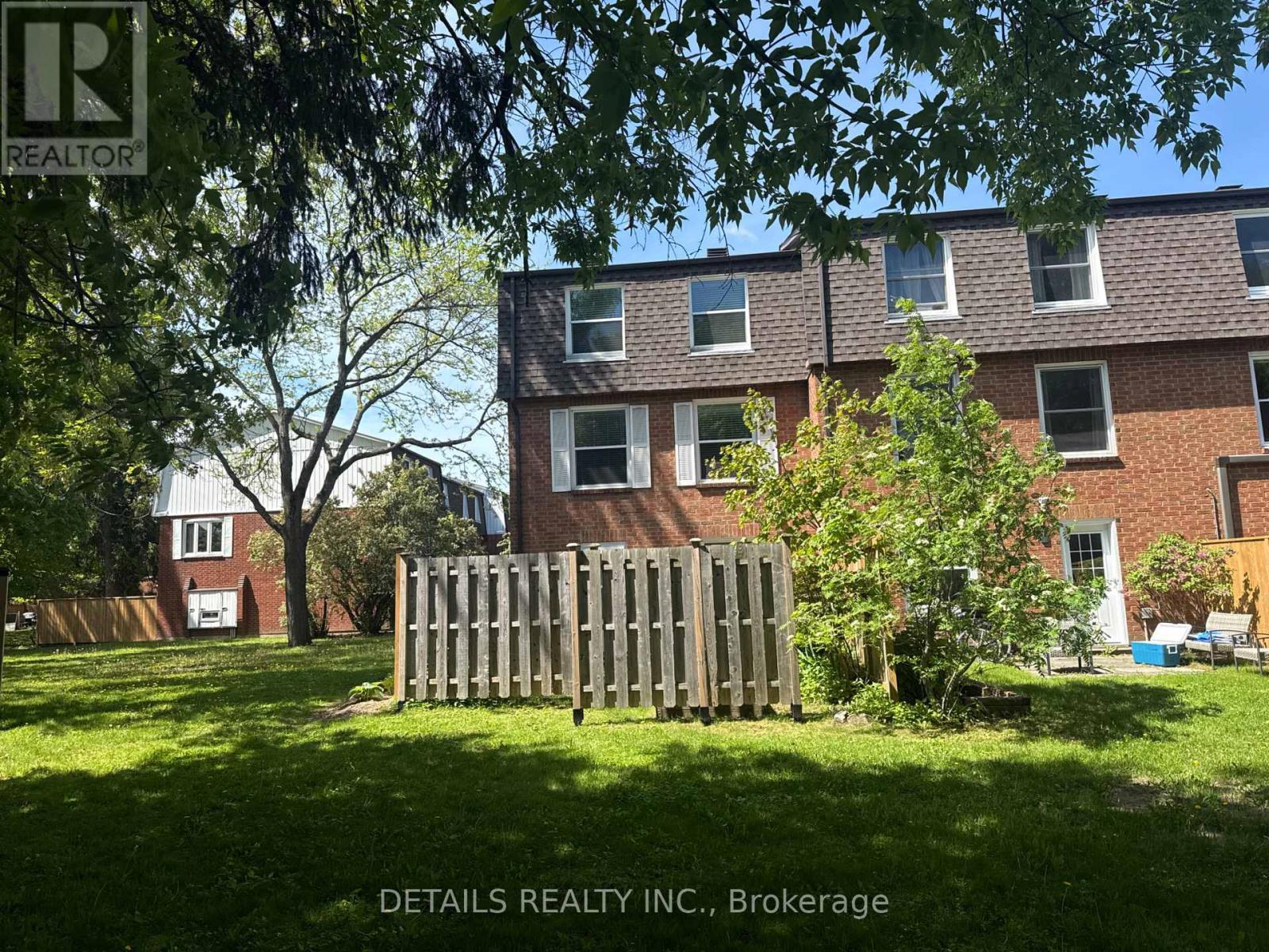40 Appleby Private, Ottawa, ON - Outdoor