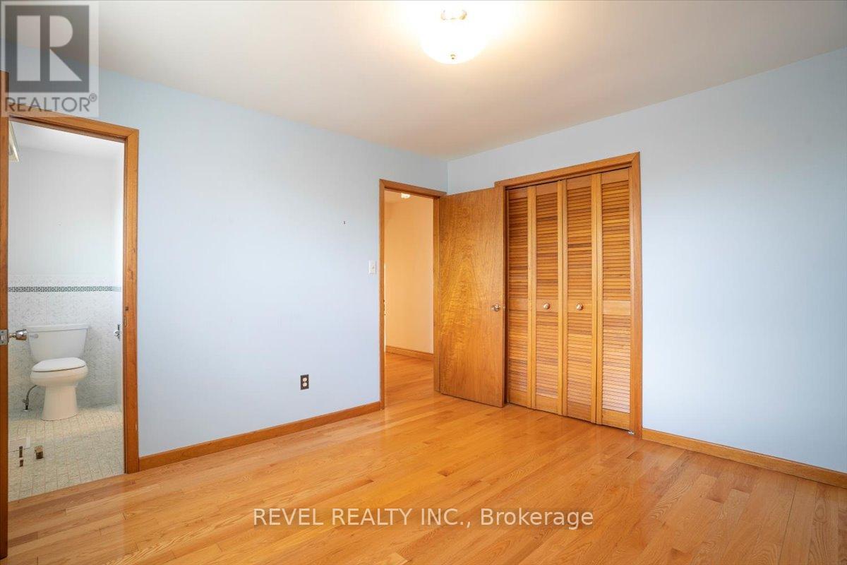 1296 Waterdown Road, Burlington, ON - Indoor Photo Showing Other Room