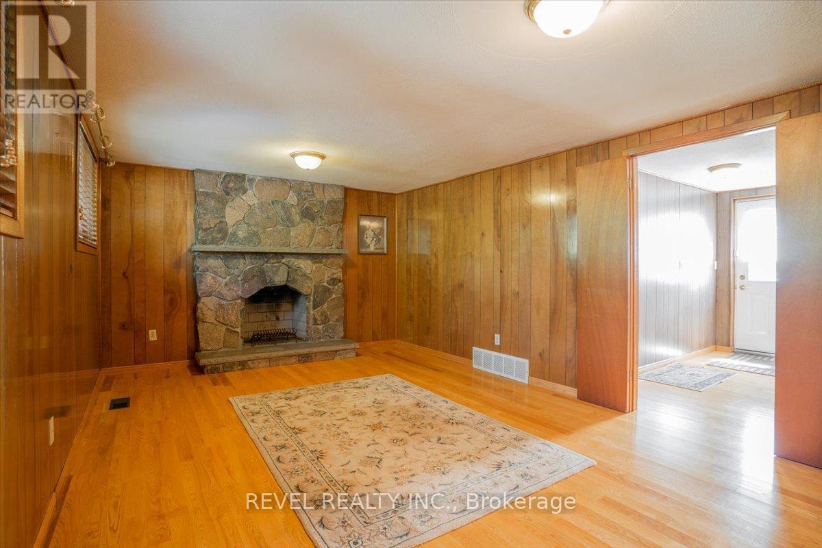 1296 Waterdown Road, Burlington, ON - Indoor Photo Showing Other Room With Fireplace