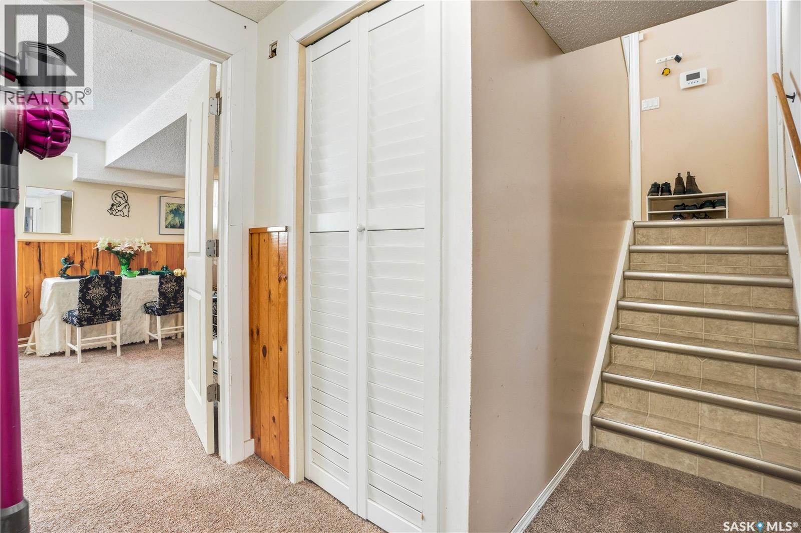 882 Samuels Crescent N, Regina, SK - Indoor Photo Showing Other Room