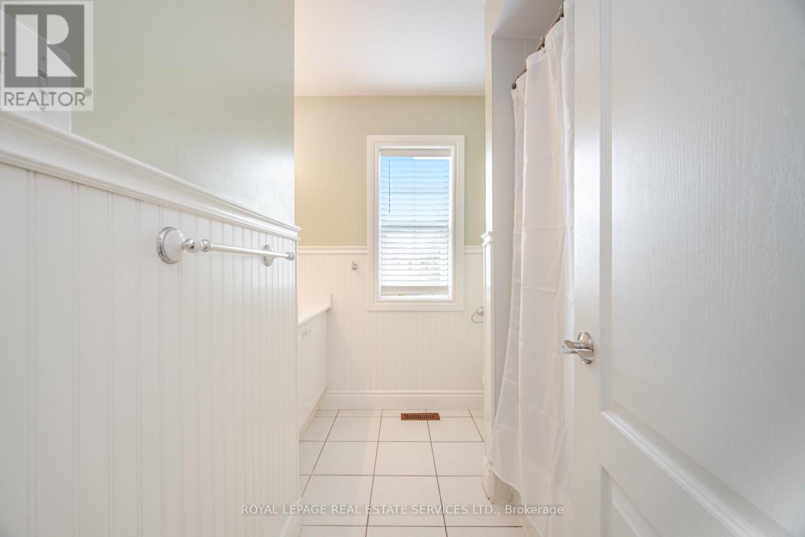 3896 Bloomington Crescent, Mississauga, ON - Indoor