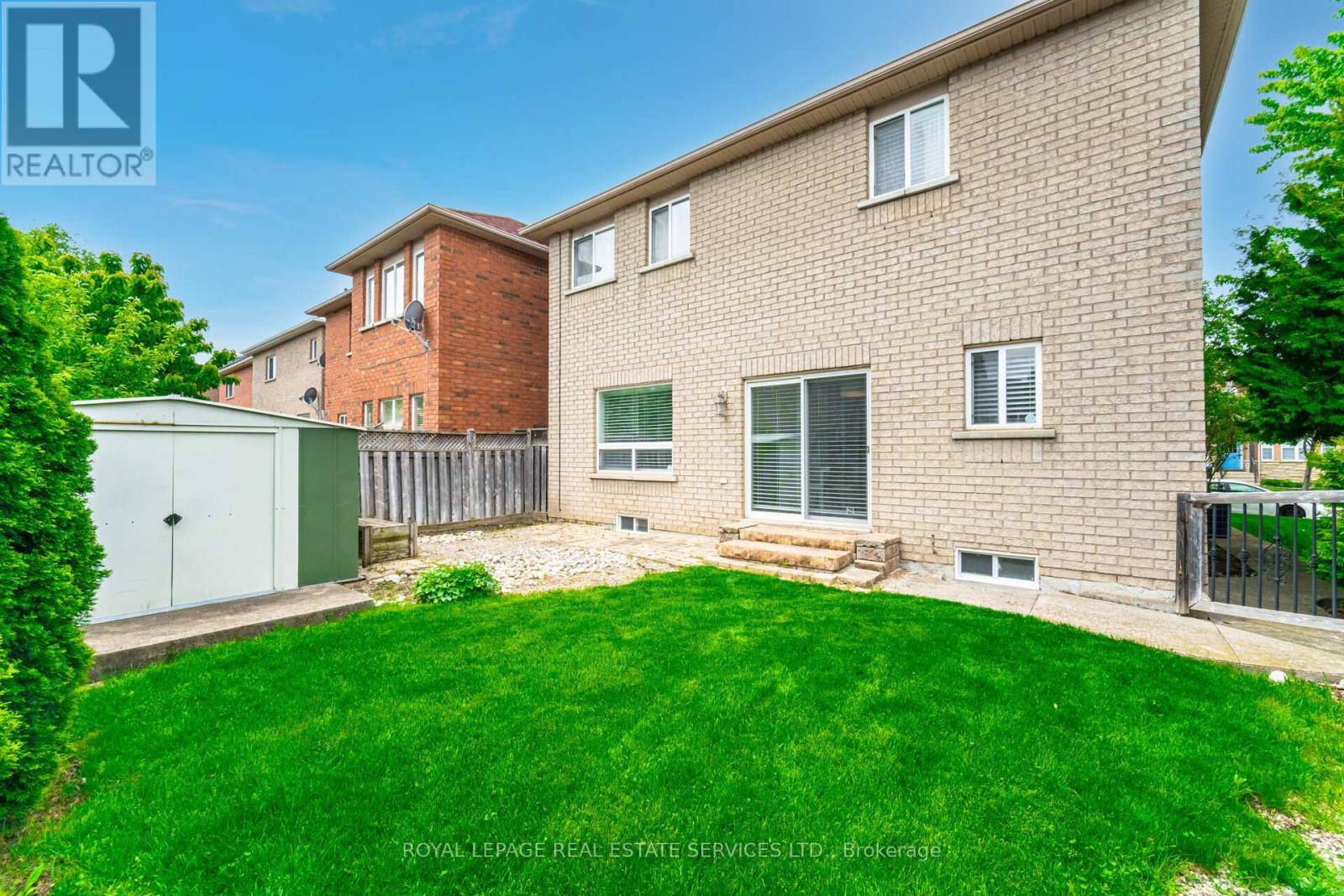 3896 Bloomington Crescent, Mississauga, ON - Outdoor With Exterior