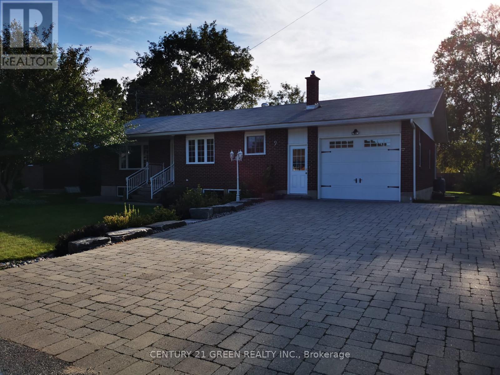 9 Fitz Avenue, South River, ON - Outdoor