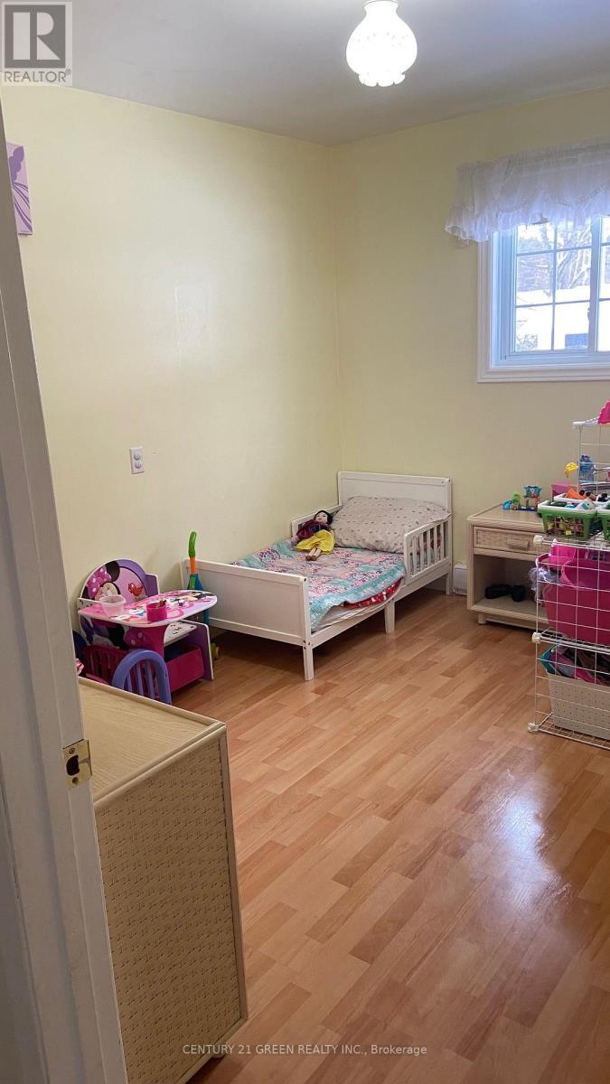 9 Fitz Avenue, South River, ON - Indoor Photo Showing Other Room
