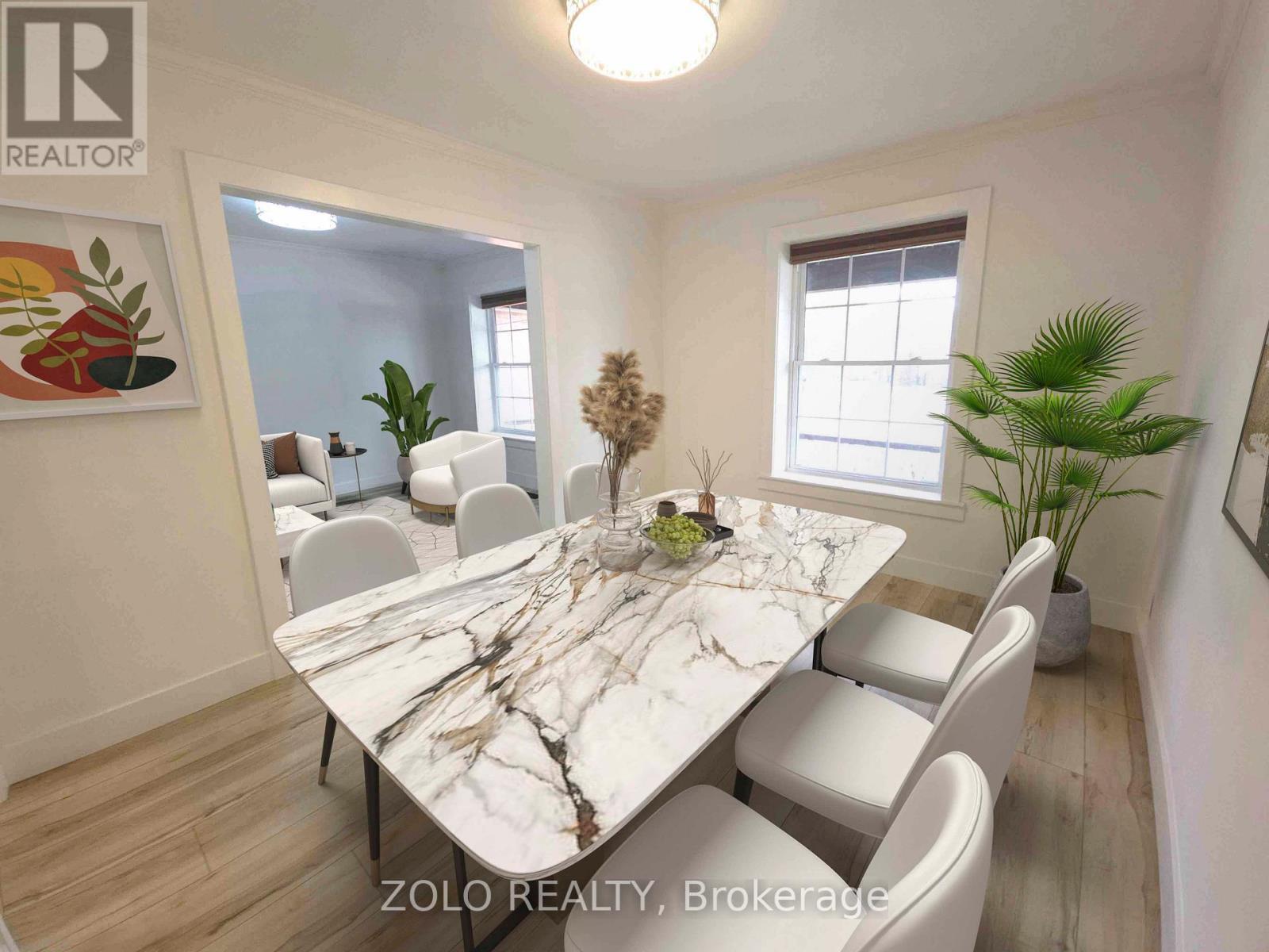 1504 King Street E, Hamilton, ON - Indoor Photo Showing Dining Room