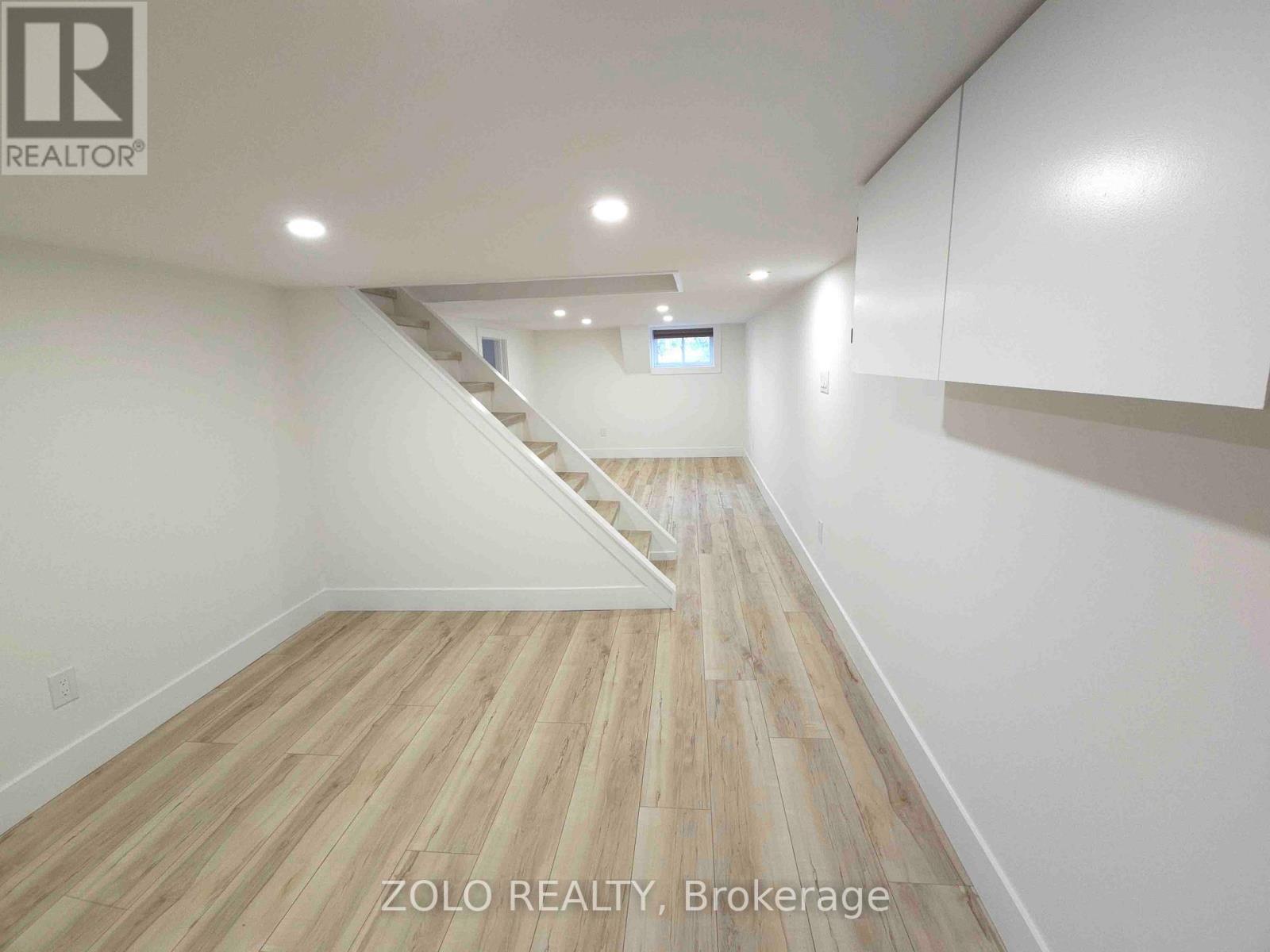 1504 King Street E, Hamilton, ON - Indoor