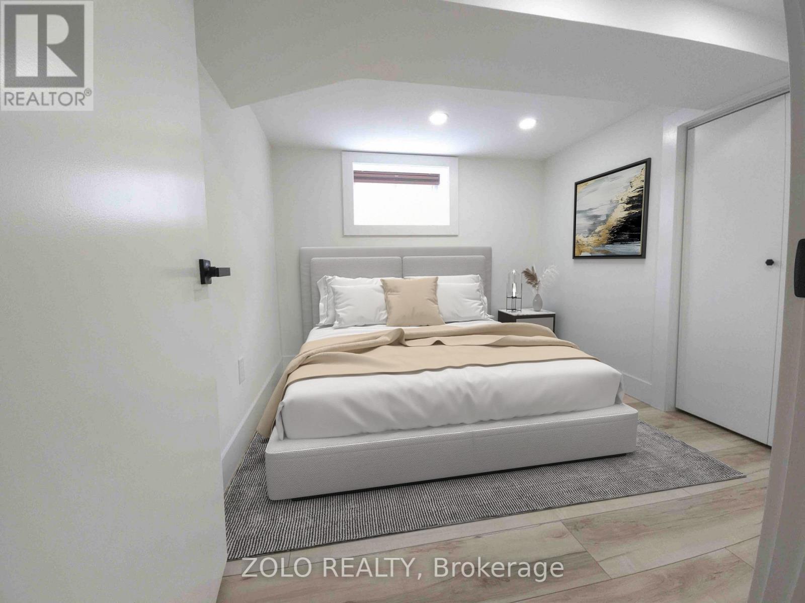 1504 King Street E, Hamilton, ON - Indoor Photo Showing Bedroom