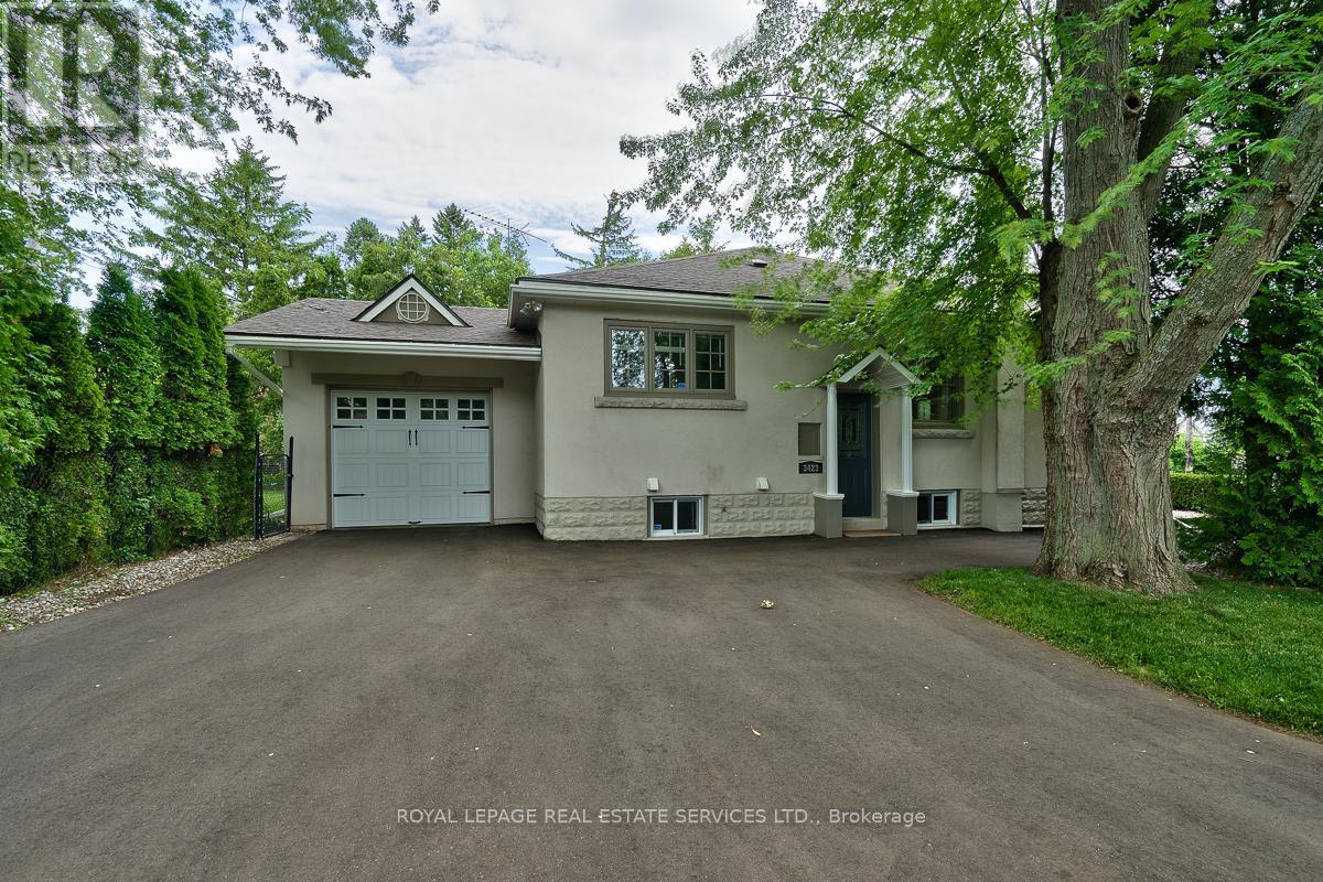 Second Entrance off Lakeview Avenue - 3423 Lakeshore Road, Burlington, ON - Outdoor