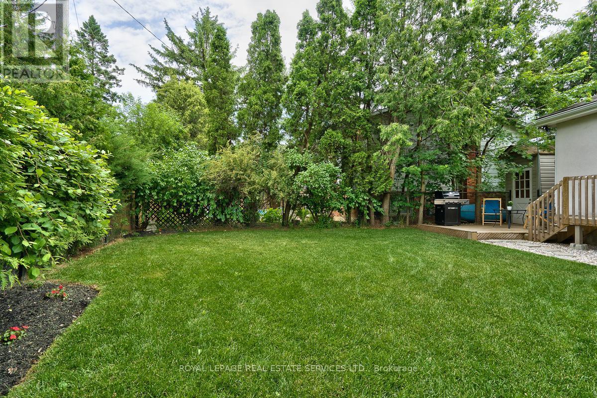 Prime 65' x 120' Lot in a Prestigious Location! - 3423 Lakeshore Road, Burlington, ON - Outdoor