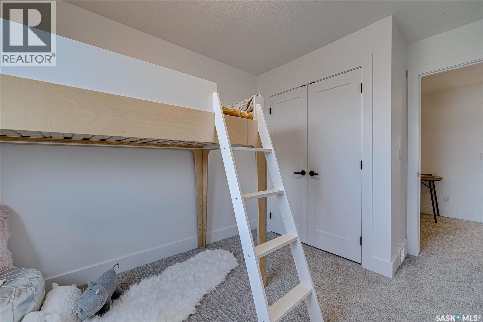 75 Rosewood Boulevard E, Saskatoon, SK - Indoor