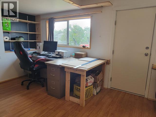 4029 Joyce Ave, Powell River, BC - Indoor Photo Showing Office