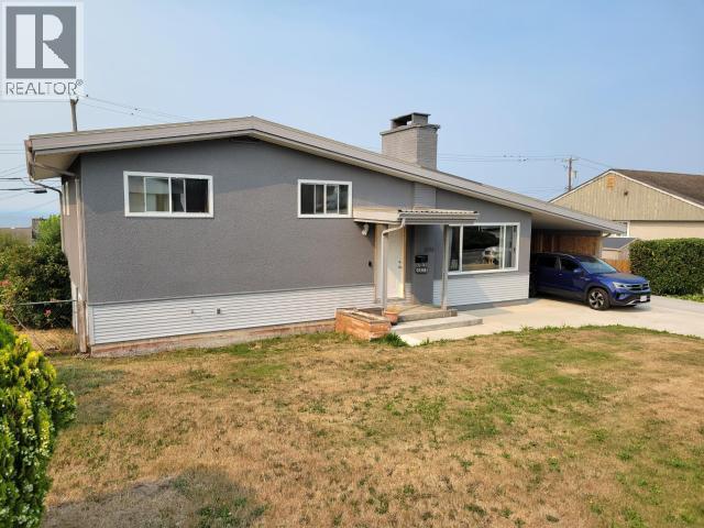 4029 Joyce Ave, Powell River, BC - Outdoor