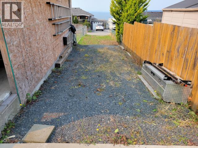 4029 Joyce Ave, Powell River, BC - Outdoor