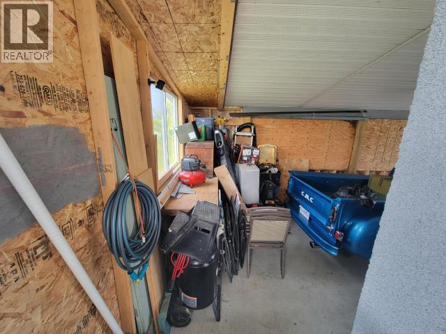 4029 Joyce Ave, Powell River, BC - Photo Showing Other Room