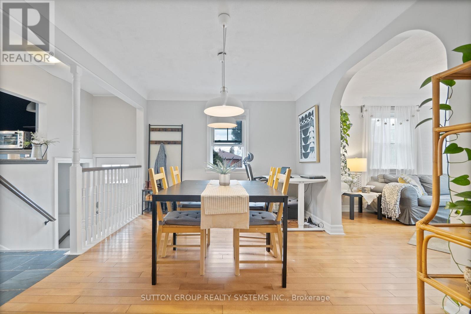 2399 Glenwood School Drive, Burlington, ON - Indoor Photo Showing Dining Room