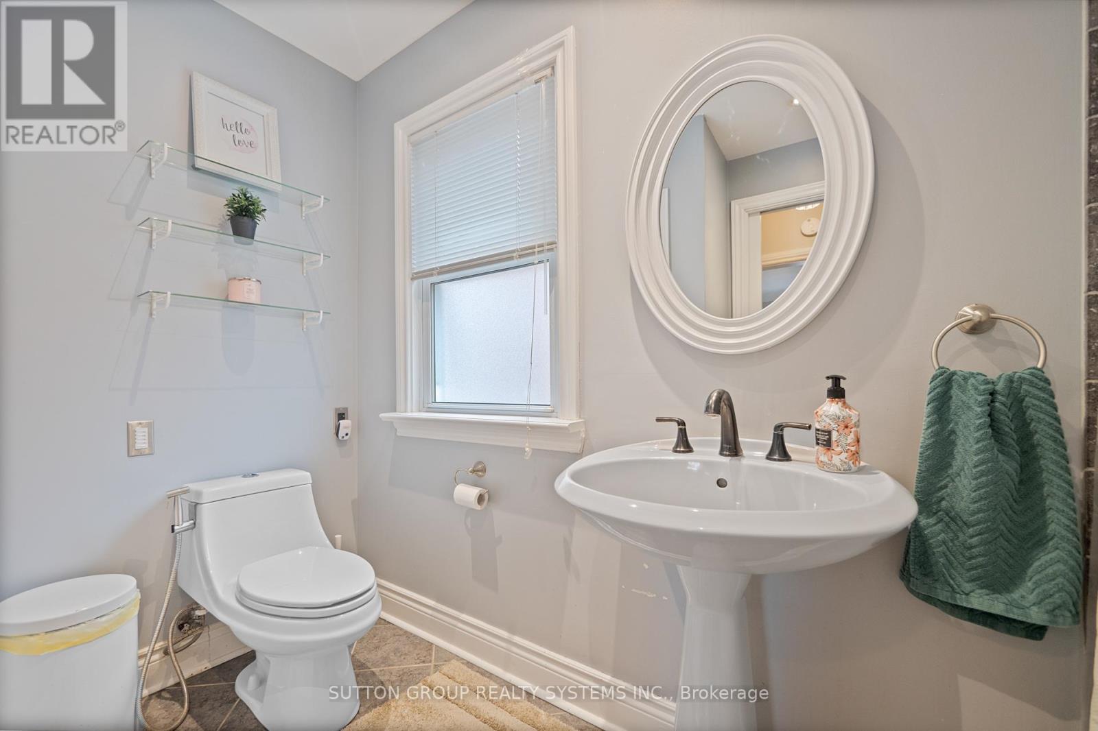 2399 Glenwood School Drive, Burlington, ON - Indoor Photo Showing Bathroom