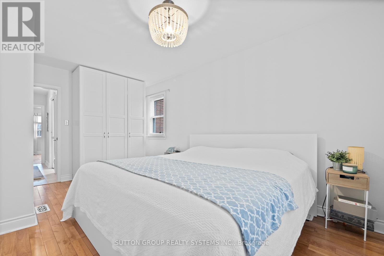 2399 Glenwood School Drive, Burlington, ON - Indoor Photo Showing Bedroom