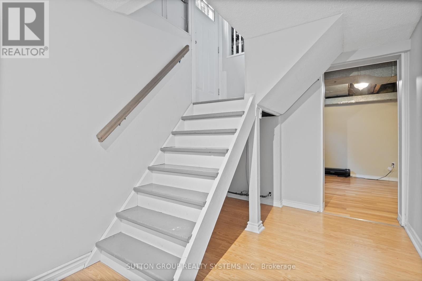 2399 Glenwood School Drive, Burlington, ON - Indoor Photo Showing Other Room