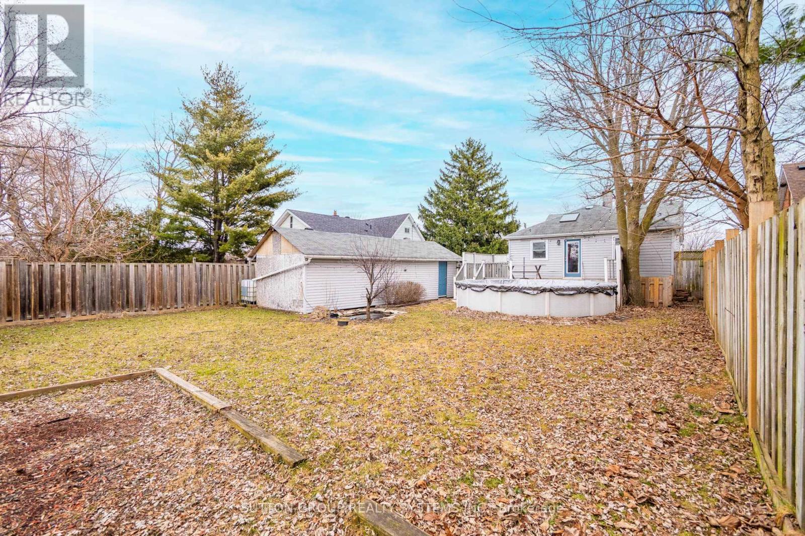 2399 Glenwood School Drive, Burlington, ON - Outdoor