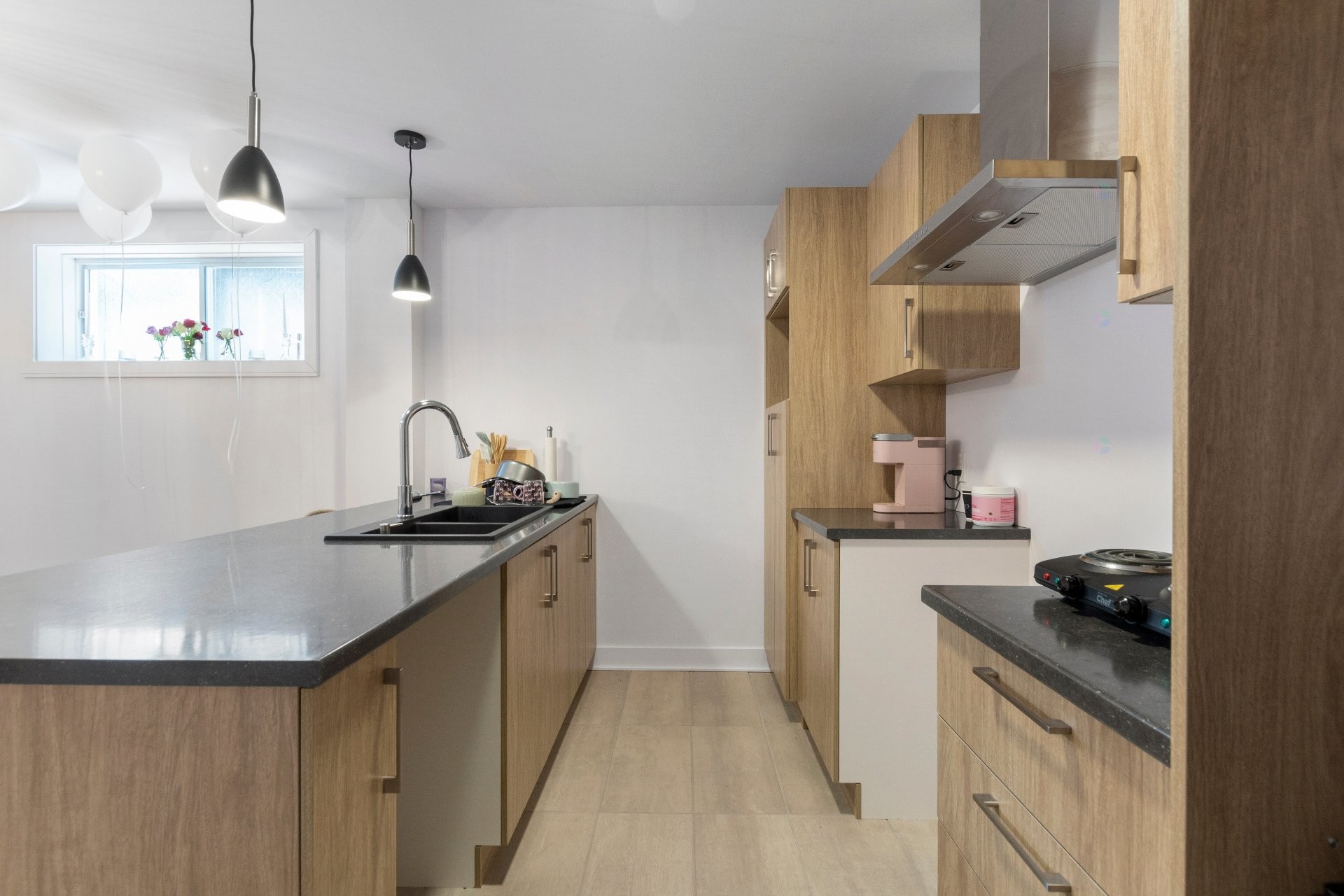 Kitchen - 26A Rue De La Tourterelle, Brownsburg-Chatham, QC - Indoor Photo Showing Kitchen With Double Sink