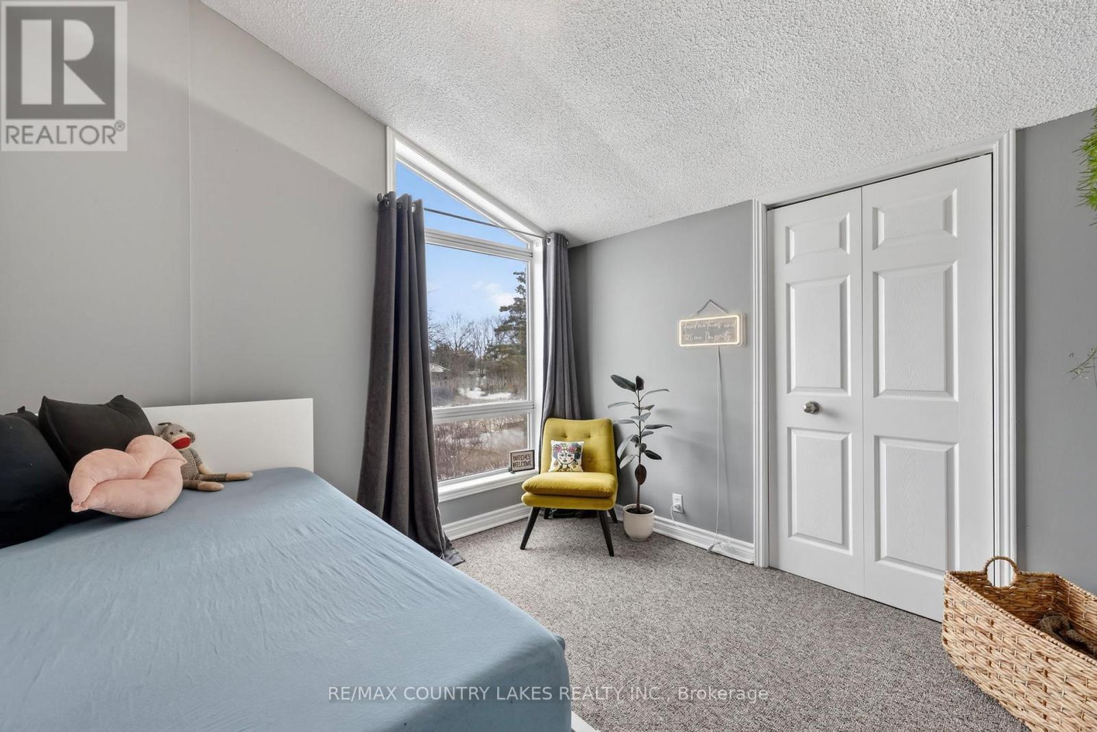 52 Turtle Path, Ramara, ON - Indoor Photo Showing Bedroom