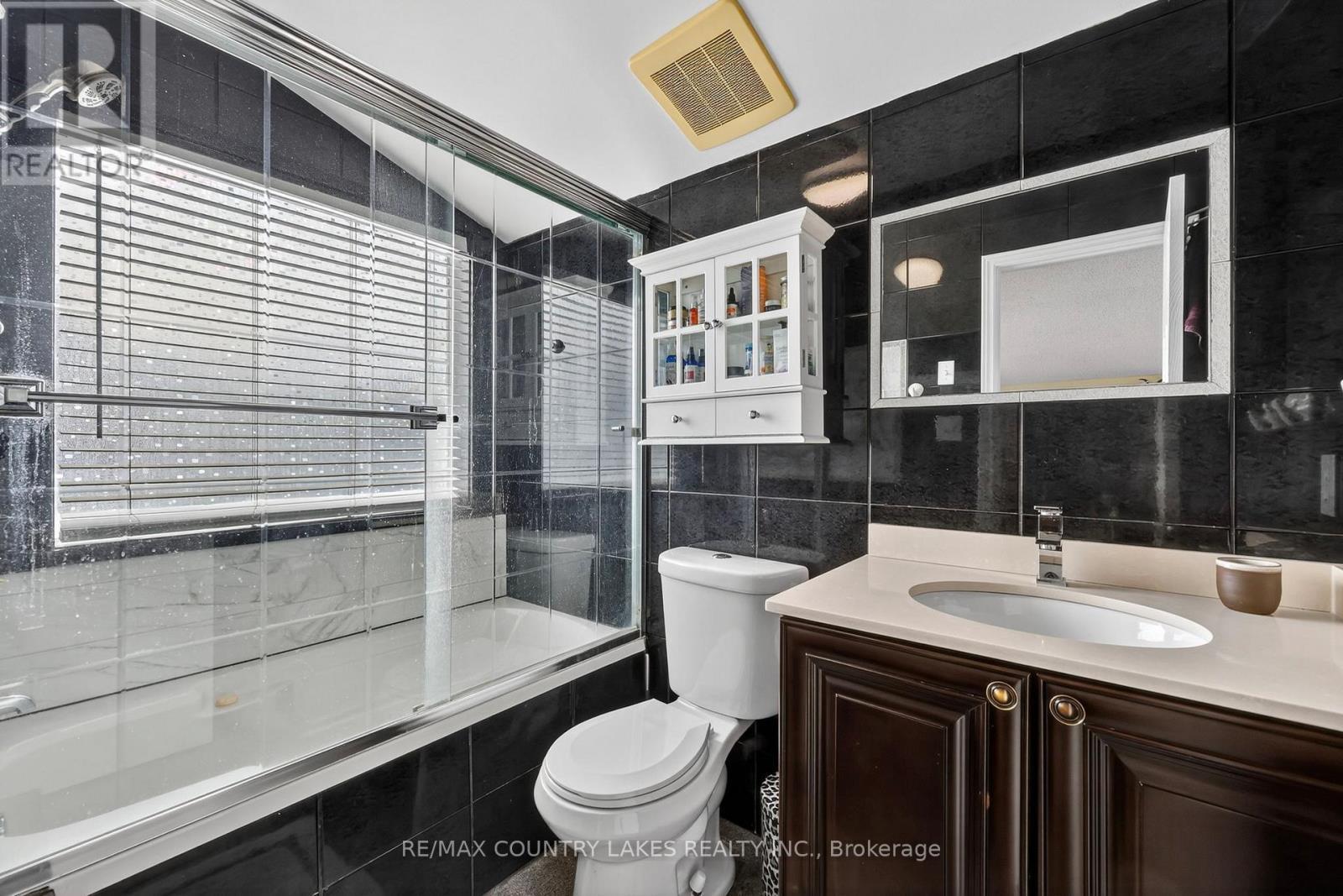 52 Turtle Path, Ramara, ON - Indoor Photo Showing Bathroom