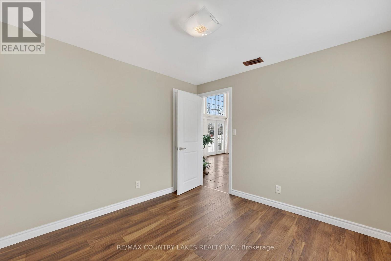 52 Turtle Path, Ramara, ON - Indoor Photo Showing Other Room