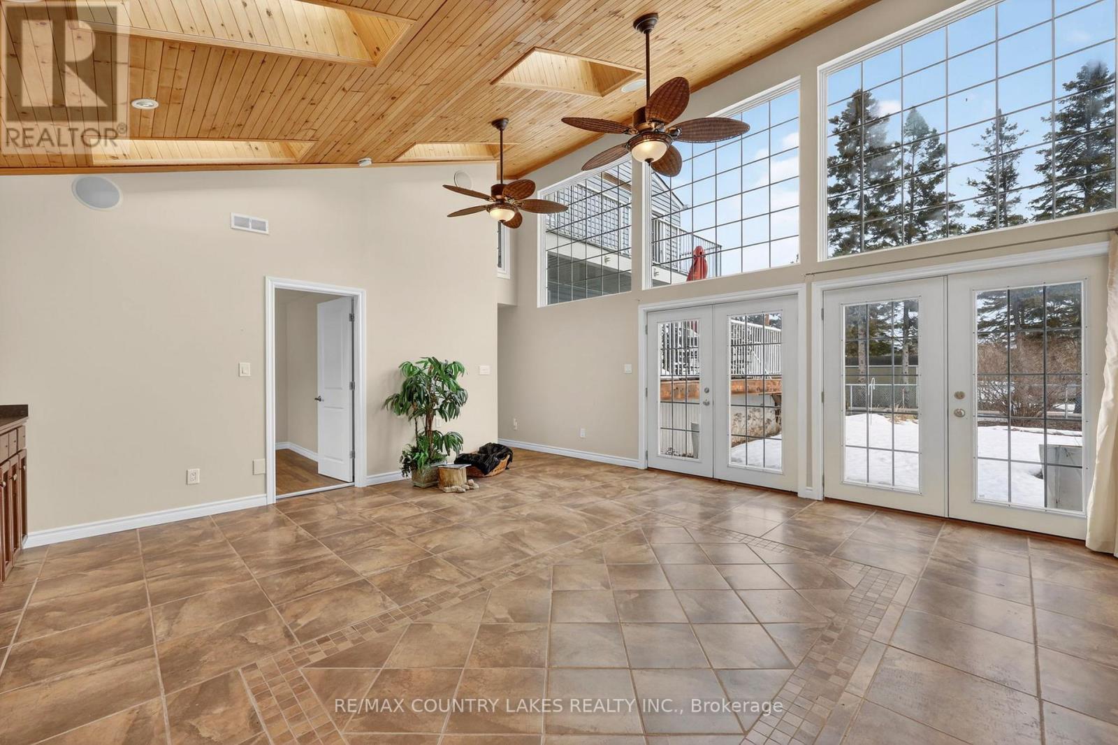 52 Turtle Path, Ramara, ON - Indoor Photo Showing Other Room