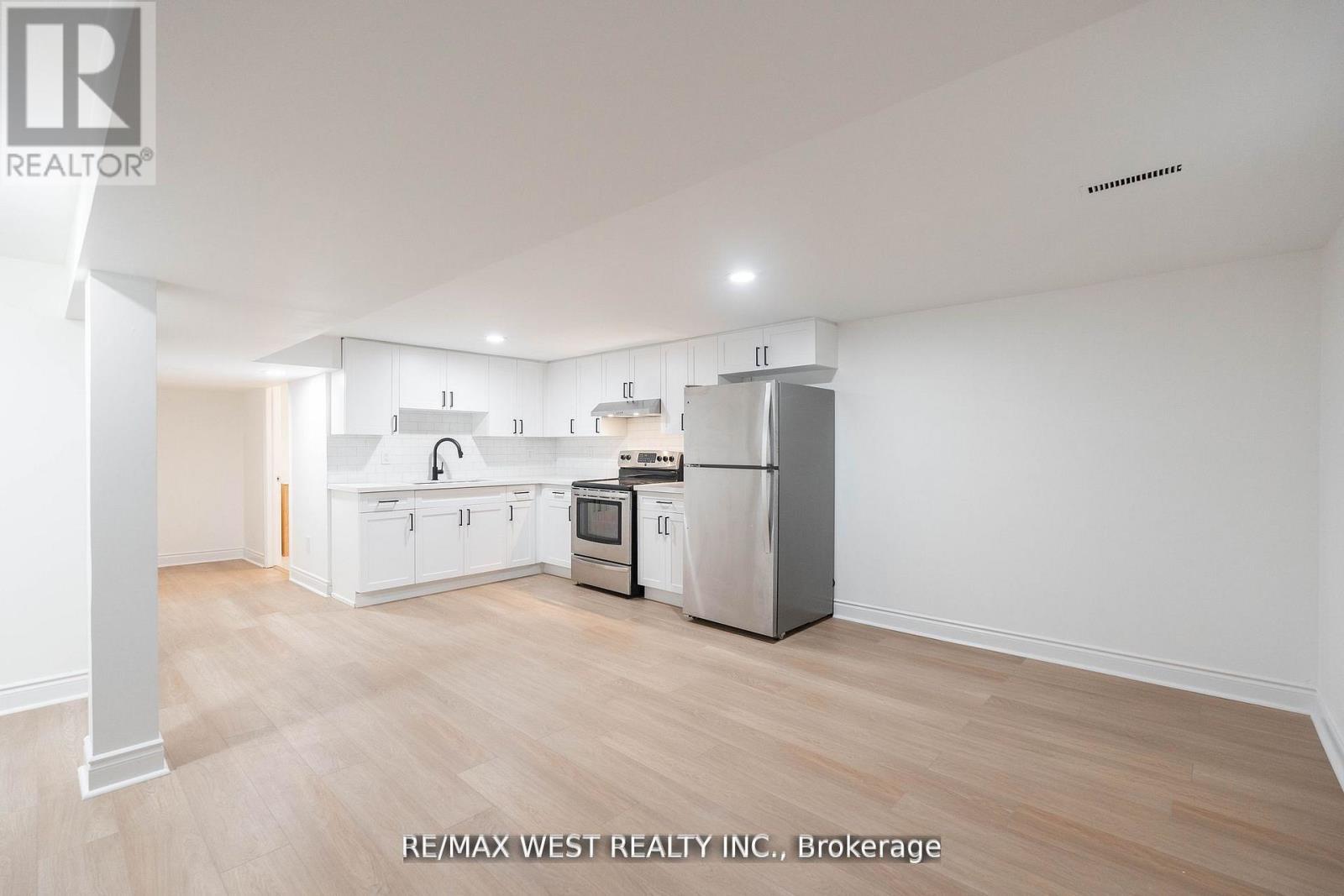 Lower - 75 Wright Crescent, Caledon, ON - Indoor Photo Showing Kitchen