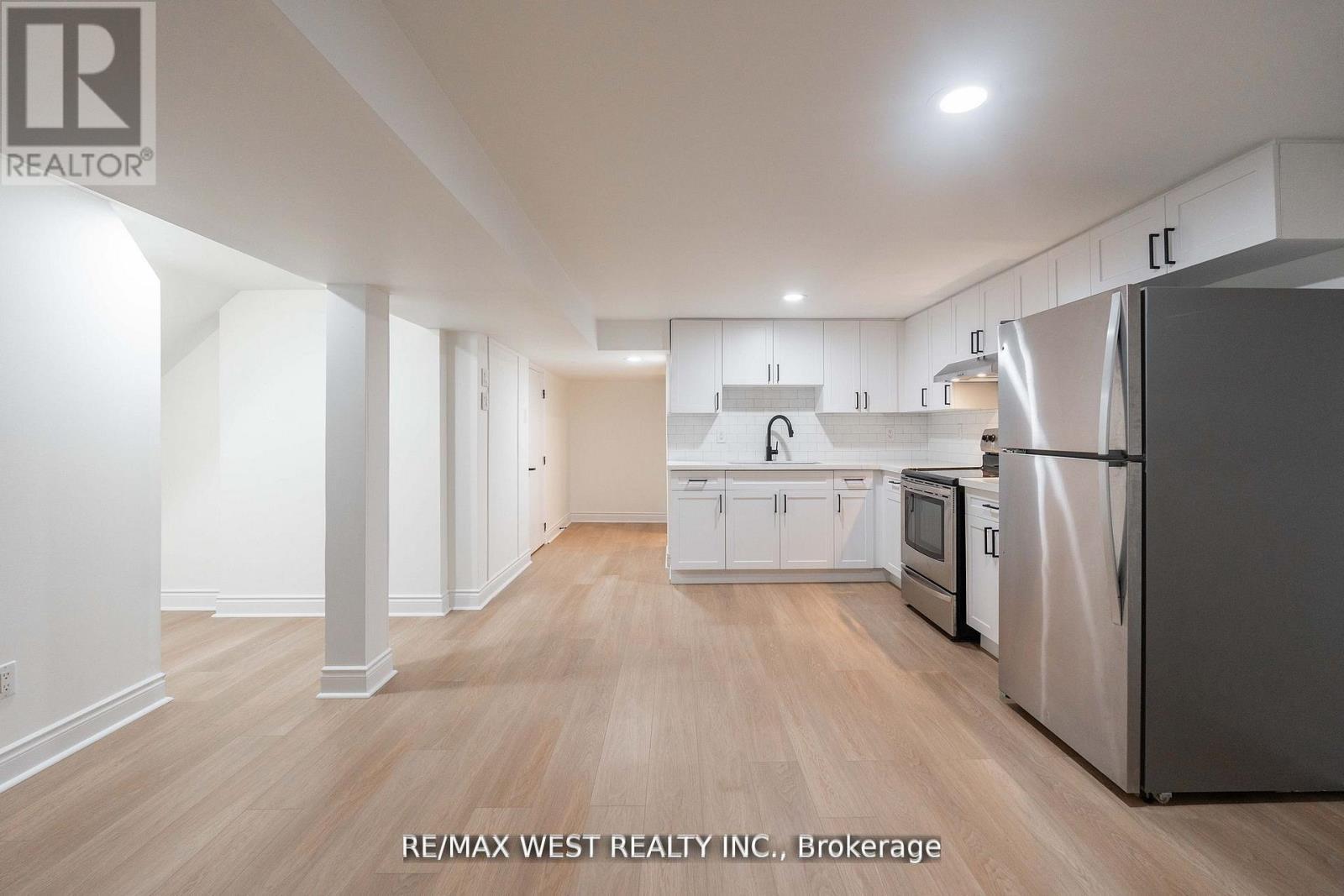 Lower - 75 Wright Crescent, Caledon, ON - Indoor Photo Showing Kitchen With Stainless Steel Kitchen