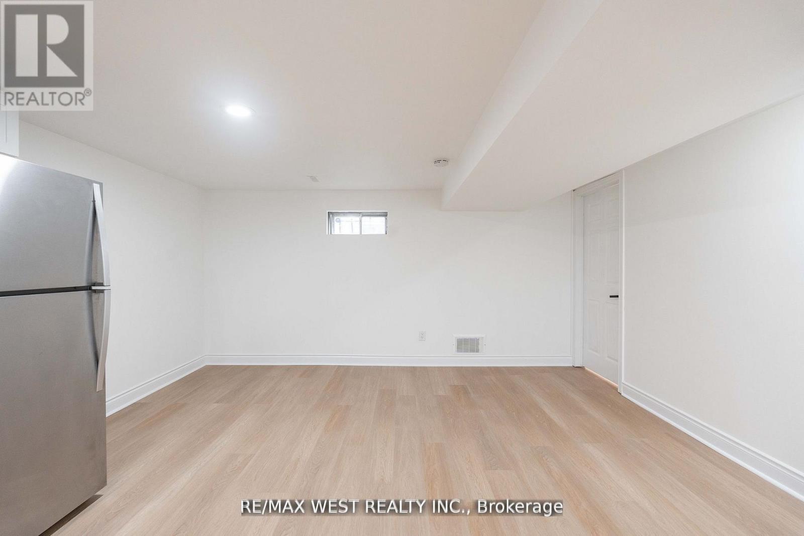 Lower - 75 Wright Crescent, Caledon, ON - Indoor Photo Showing Other Room