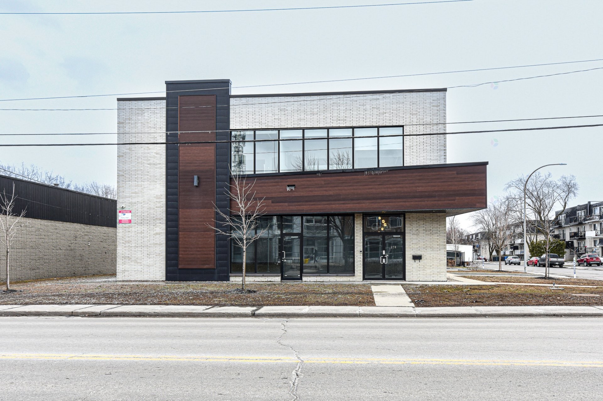 Front of Structure - 200-670 Boul. Curé-Poirier O., Longueuil (Le Vieux-Longueuil), QC - Outdoor