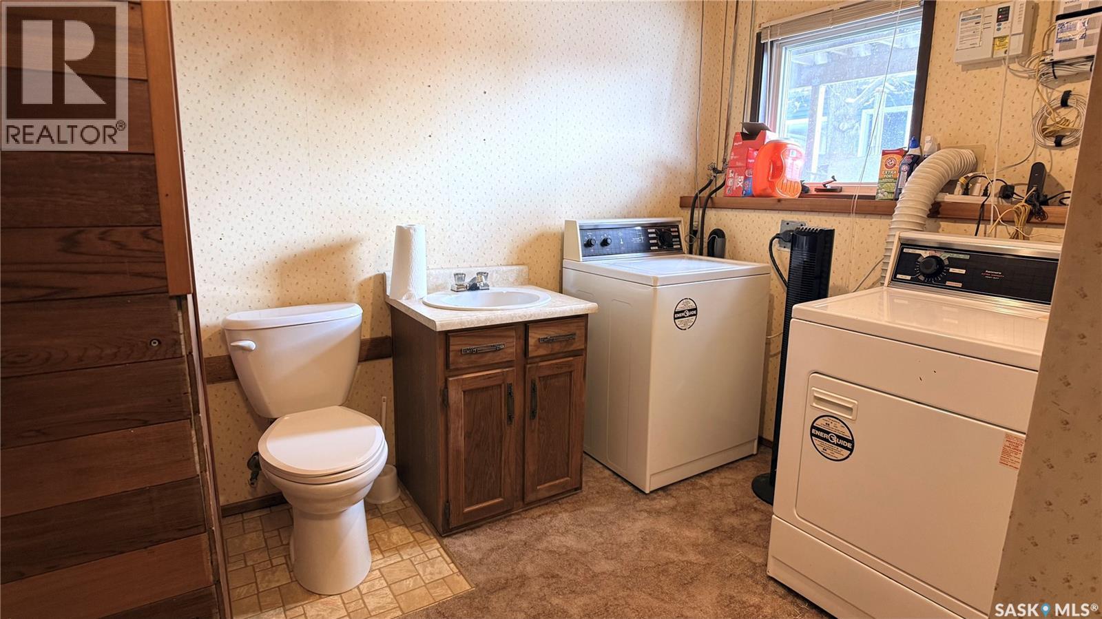 422 Spruce Drive, Estevan, SK - Indoor