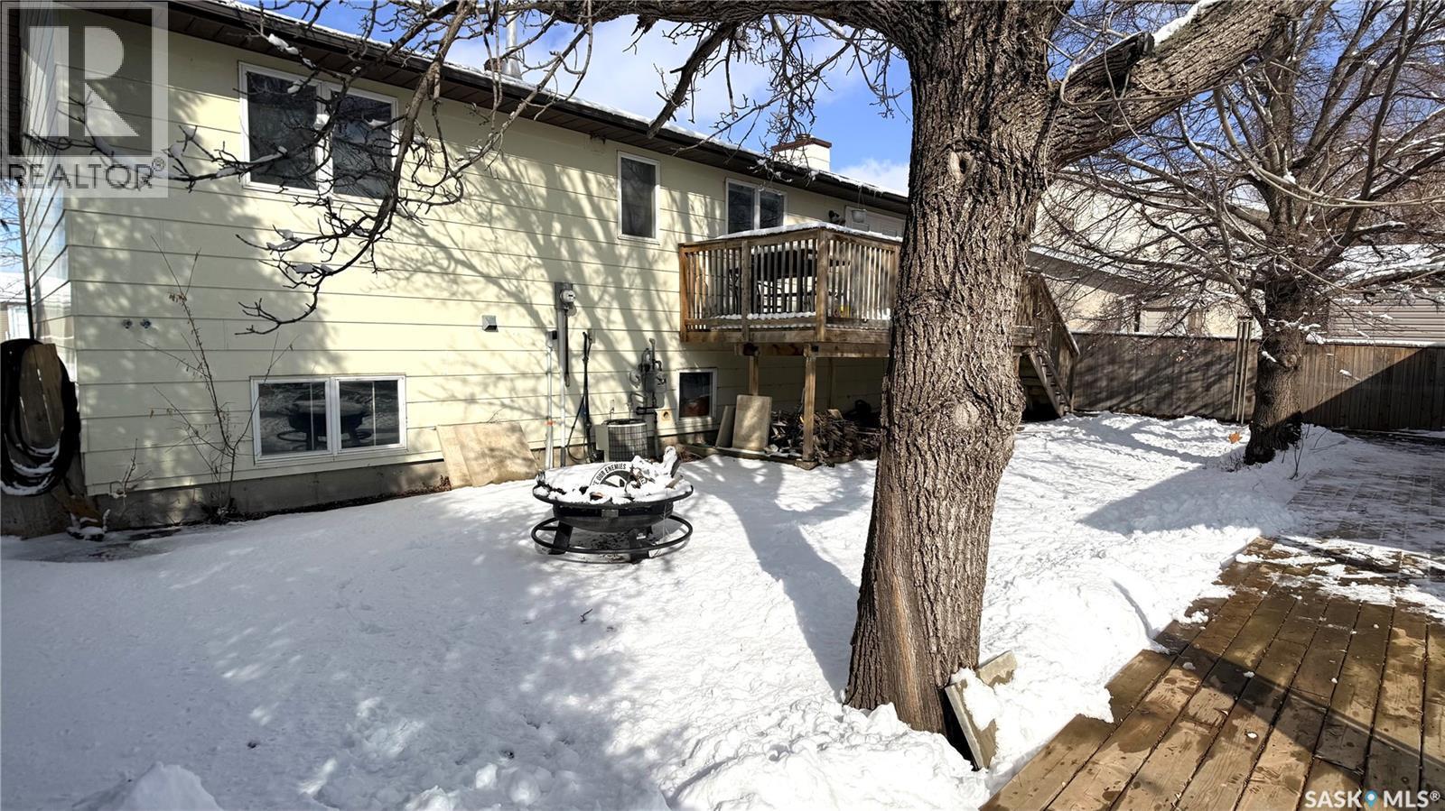 422 Spruce Drive, Estevan, SK - Outdoor