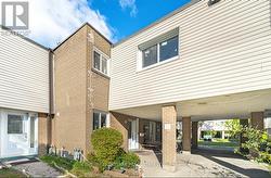 26 - 435 SILVERSTONE DRIVE Toronto, ON M9V 3K7