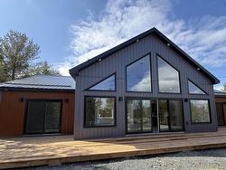 280 423 Nature Drive East Uniacke, NS B0N 1Z0