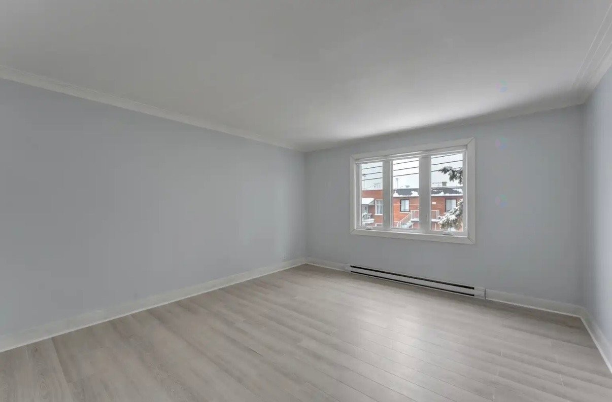 Living Room - 675 Rue St-Antoine, Montréal (Lachine), QC - Indoor Photo Showing Other Room