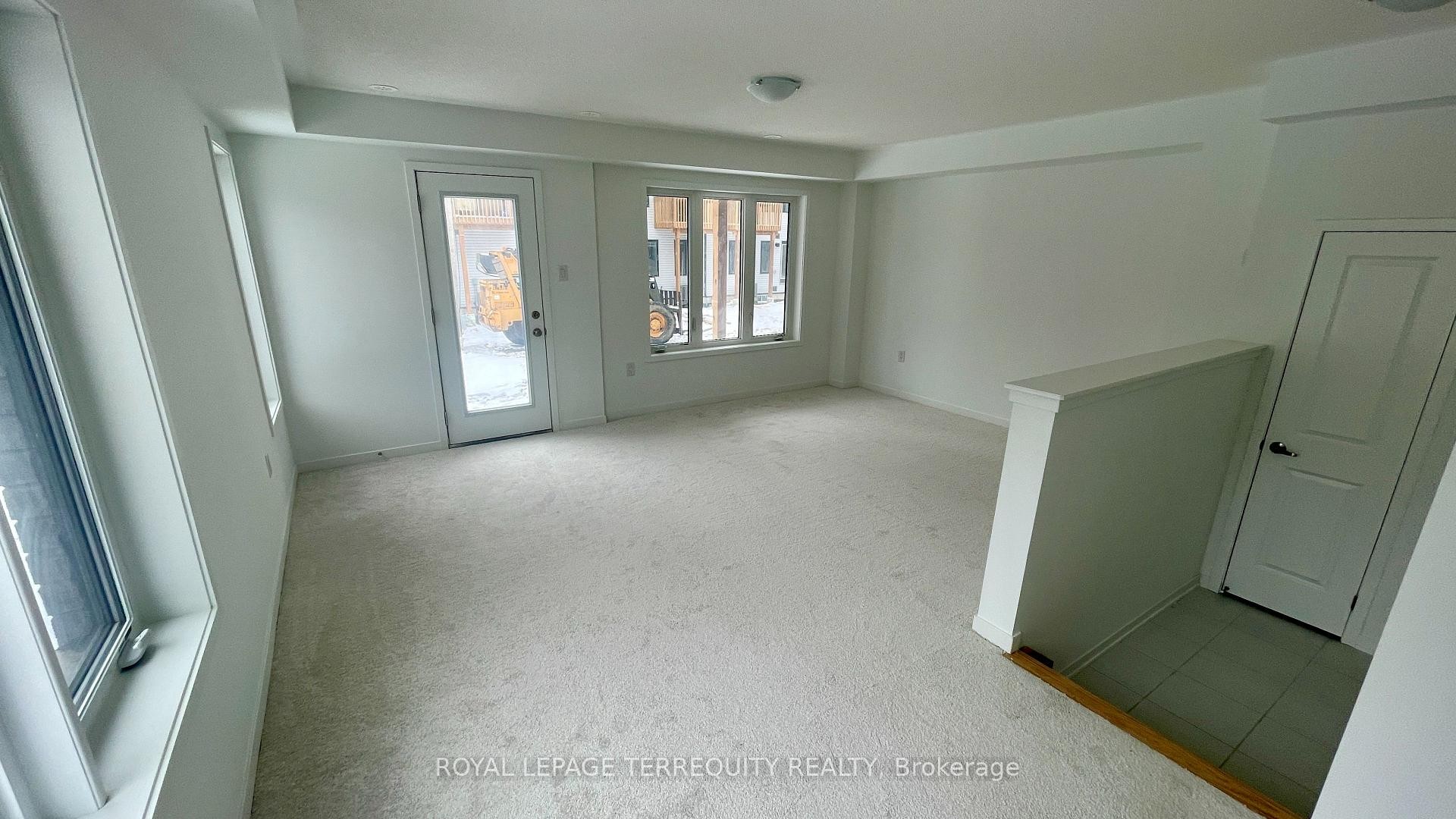 815 Stanstead Path, Oshawa, ON - Indoor Photo Showing Other Room