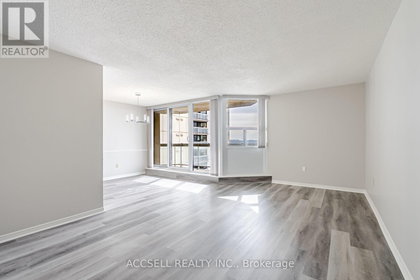 1505 - 363 Colborne Street, London East (East K), ON - Indoor Photo Showing Other Room