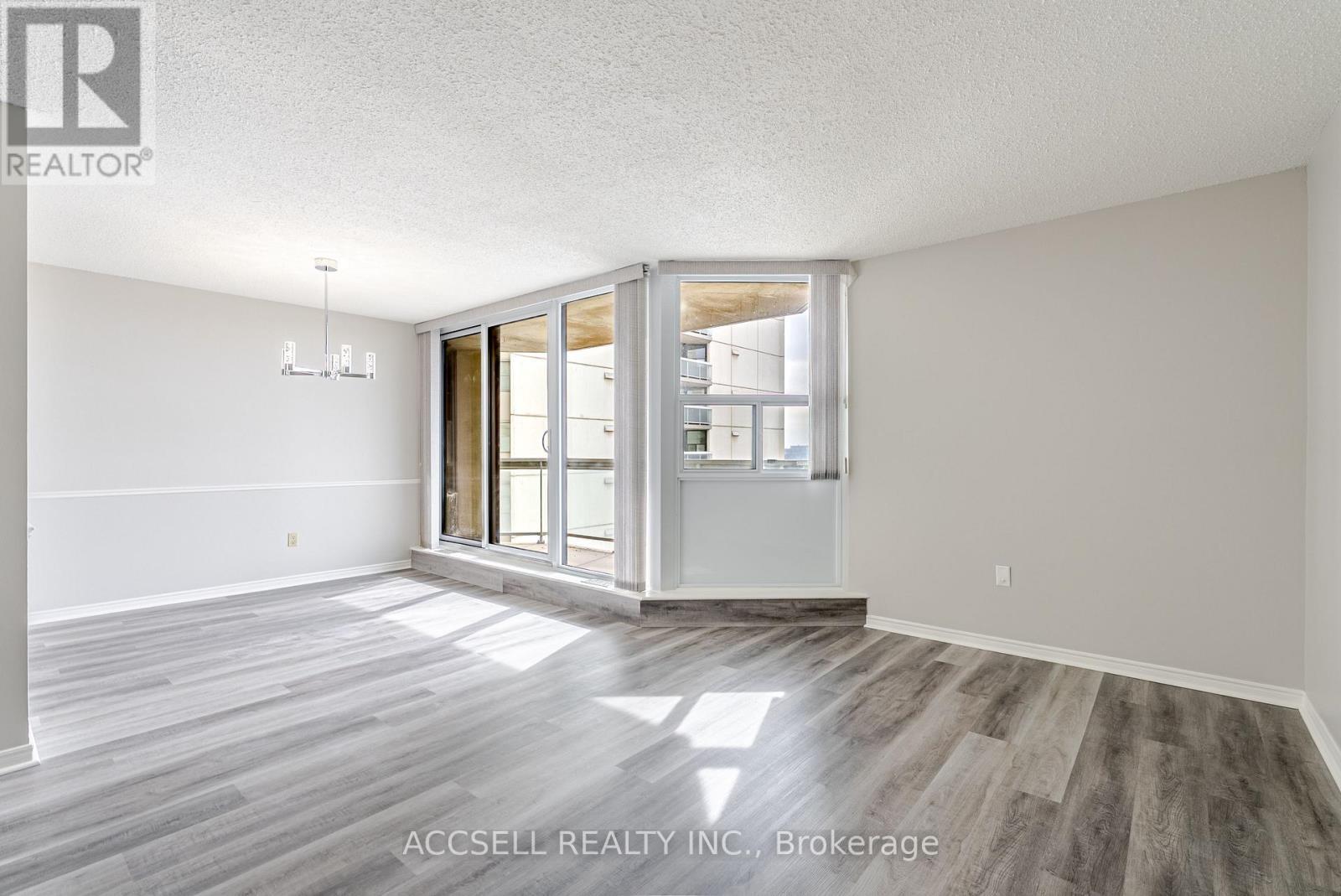 1505 - 363 Colborne Street, London East (East K), ON - Indoor Photo Showing Other Room