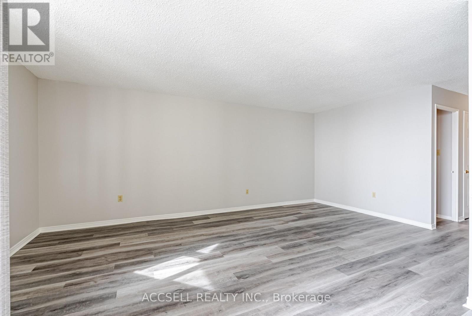 1505 - 363 Colborne Street, London East (East K), ON - Indoor Photo Showing Other Room
