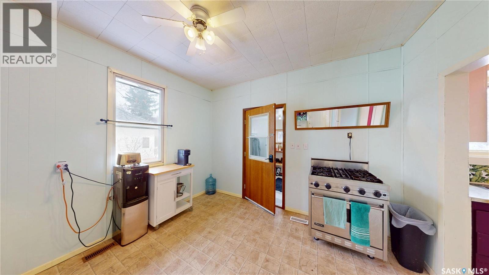 107 3Rd Avenue, Scott, SK - Indoor