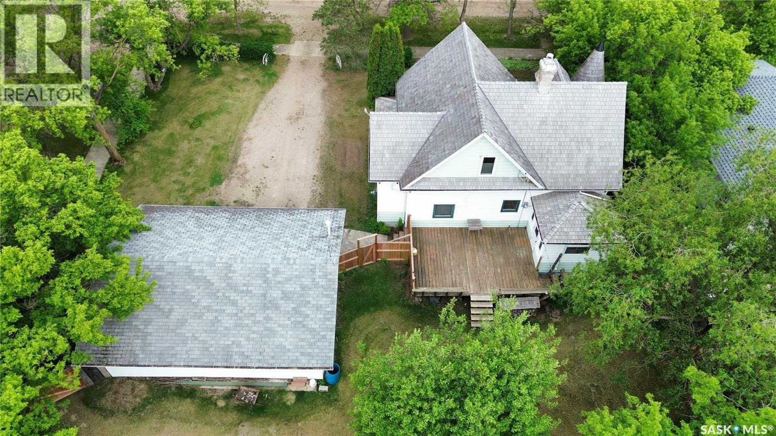 107 3Rd Avenue, Scott, SK - Outdoor