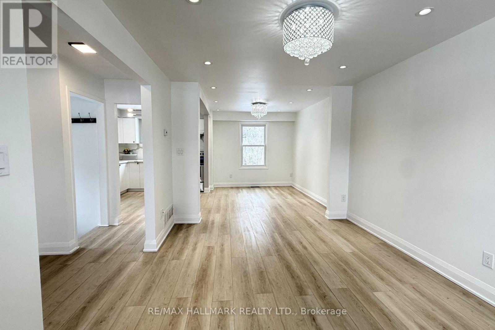 103 Guthrie Crescent, Whitby, ON - Indoor Photo Showing Other Room