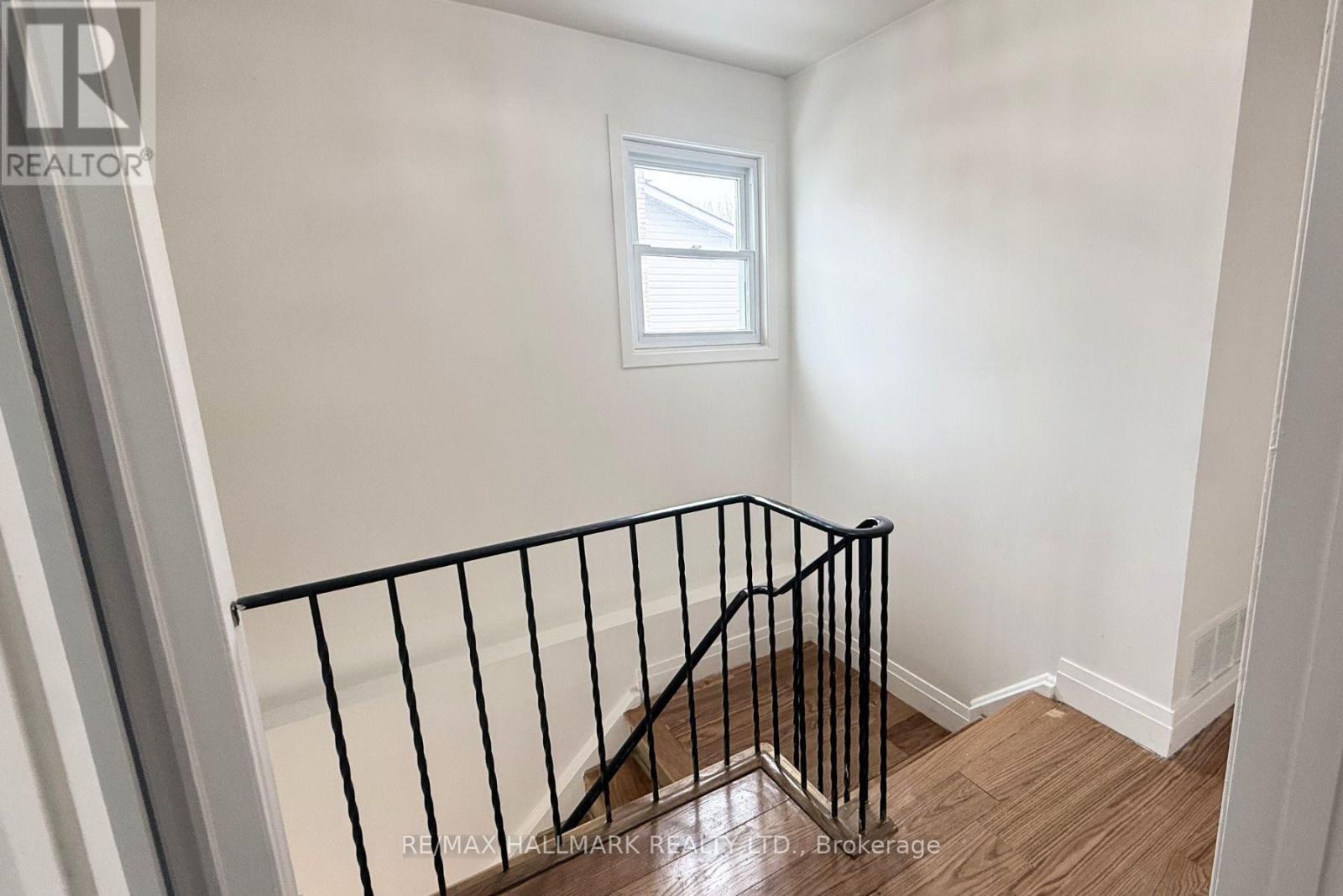 103 Guthrie Crescent, Whitby, ON - Indoor Photo Showing Other Room